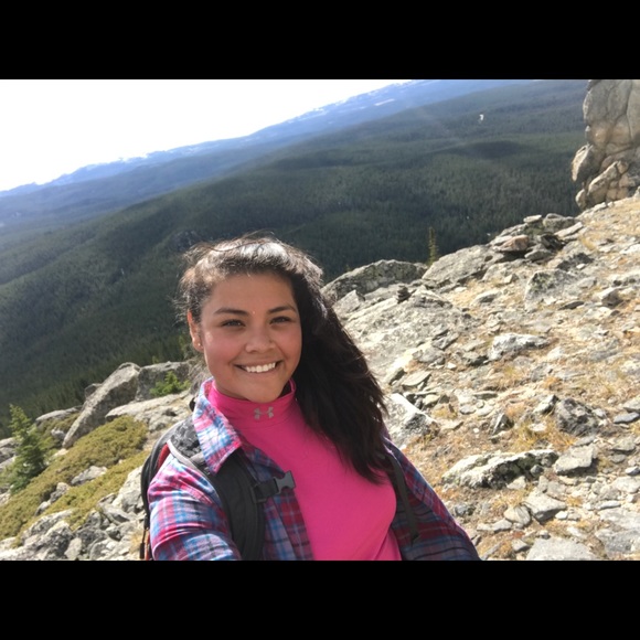 Meet your Posher, Jessica - Picture 2 of 2